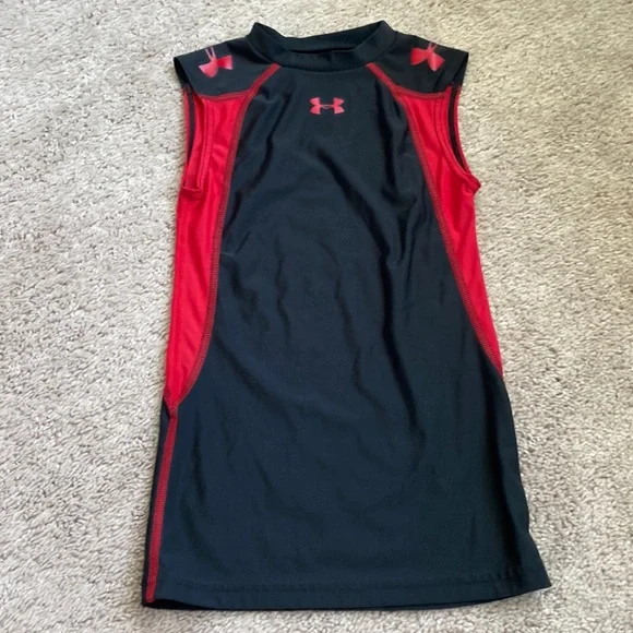 Under Armour youth fitted heat gear medium - Picture 1 of 3
